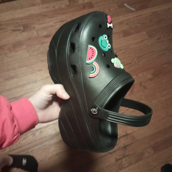 Crocs - Picture 7 of 8